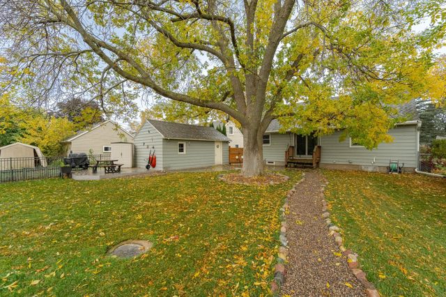 1630 3rd Avenue NE, Rochester, MN 55906