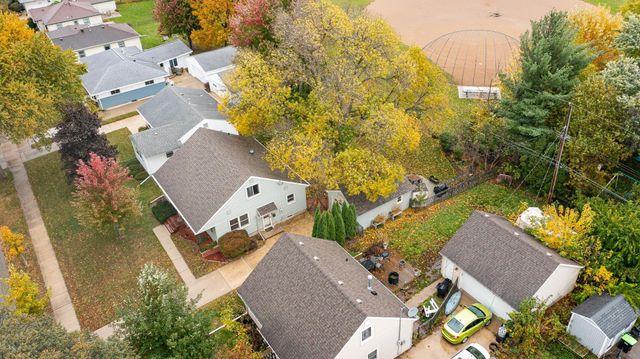 1630 3rd Avenue NE, Rochester, MN 55906