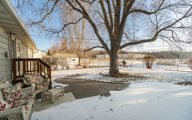 1630 3rd Avenue NE, Rochester, MN 55906