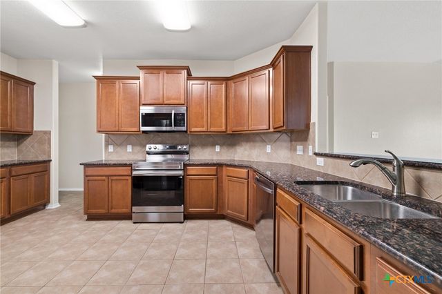 6208 Suellen Lane, Killeen, TX 76542