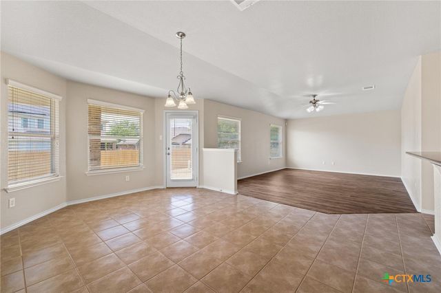 6208 Suellen Lane, Killeen, TX 76542