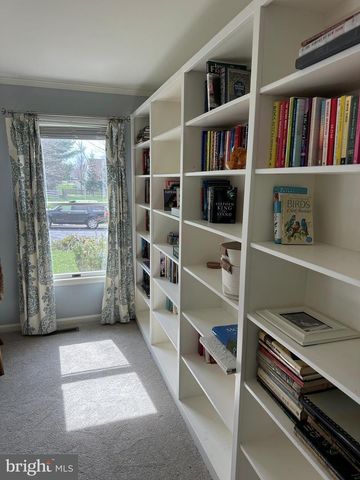 2357 AUTUMNWOOD DR, State College, PA 16801