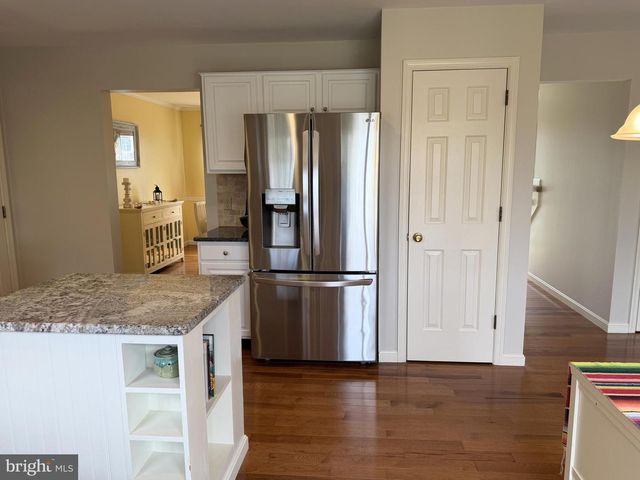 2357 AUTUMNWOOD DR, State College, PA 16801