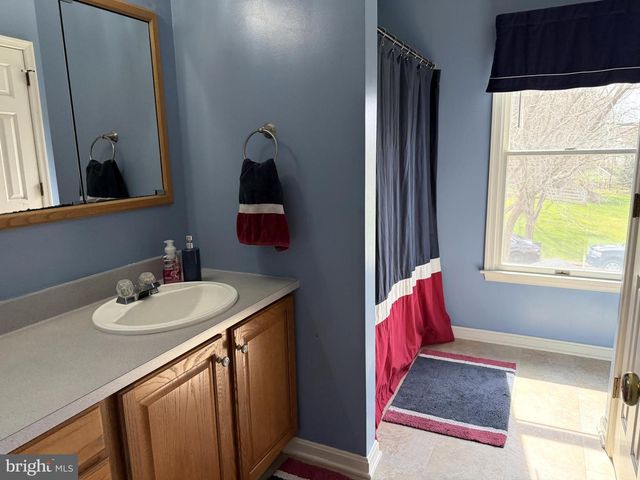 2357 AUTUMNWOOD DR, State College, PA 16801