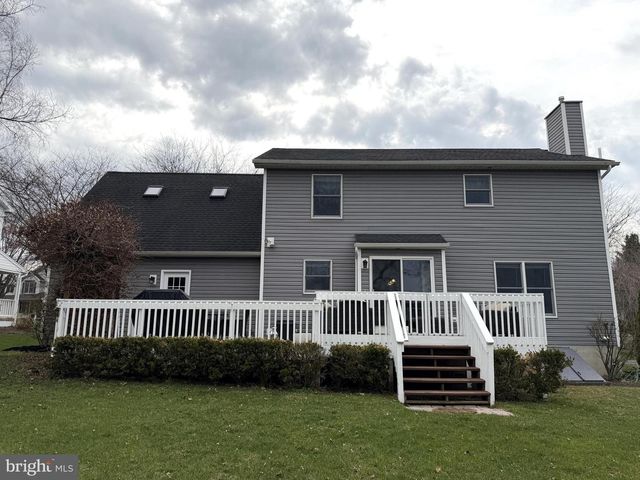 2357 AUTUMNWOOD DR, State College, PA 16801