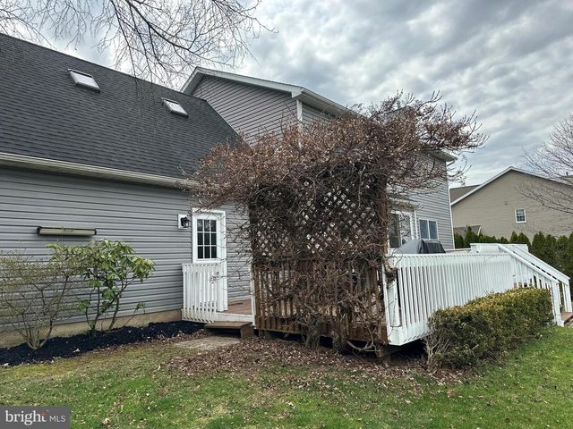 2357 AUTUMNWOOD DR, State College, PA 16801