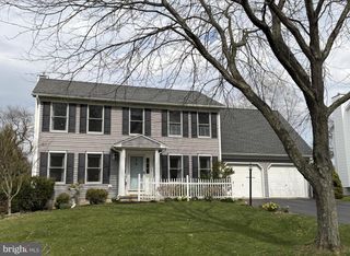 2357 AUTUMNWOOD DR, State College, PA 16801