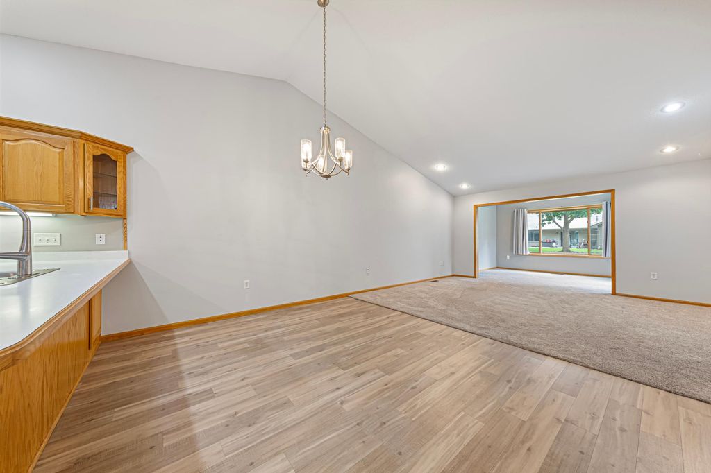 153 S Elm Street, Belle Plaine, MN 56011 — photo 5