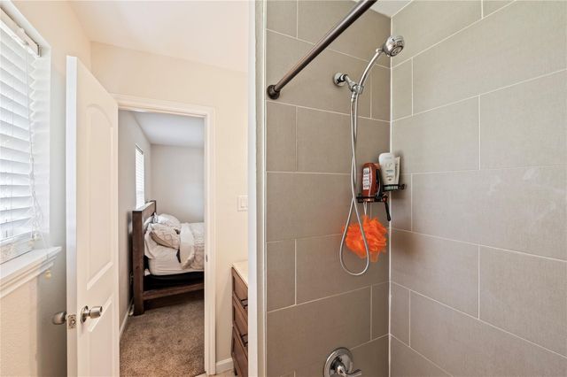 3231 W Meadow Lane, Dickinson, TX 77539