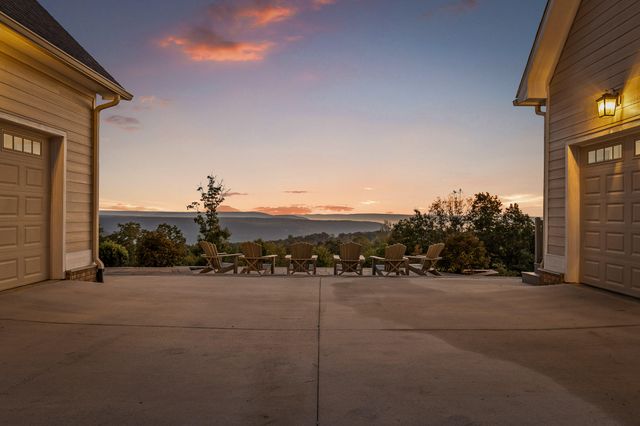 470 Lookout View Drive, Jasper, TN 37347