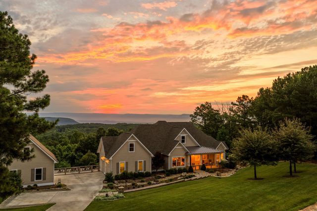 470 Lookout View Drive, Jasper, TN 37347