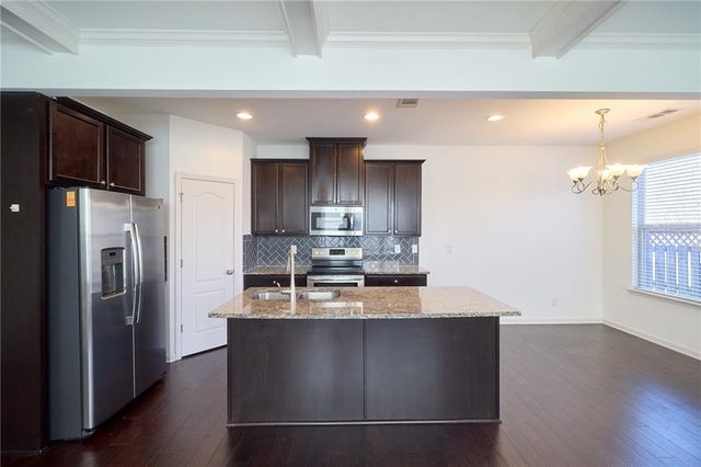 1942 Paxton Ridge Ct, Lilburn, GA 30047