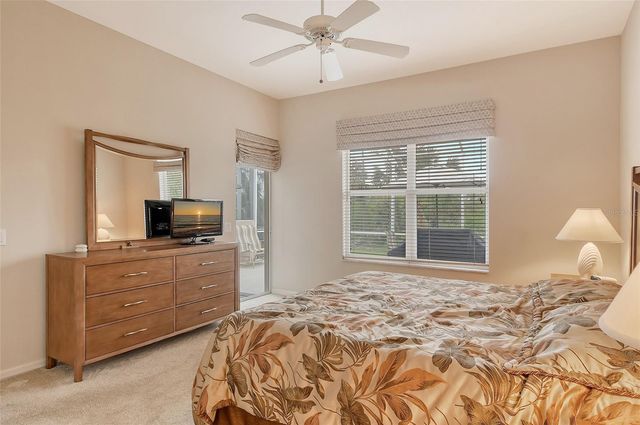 9411 FOREST HILLS CIRCLE, Sarasota, FL 34238