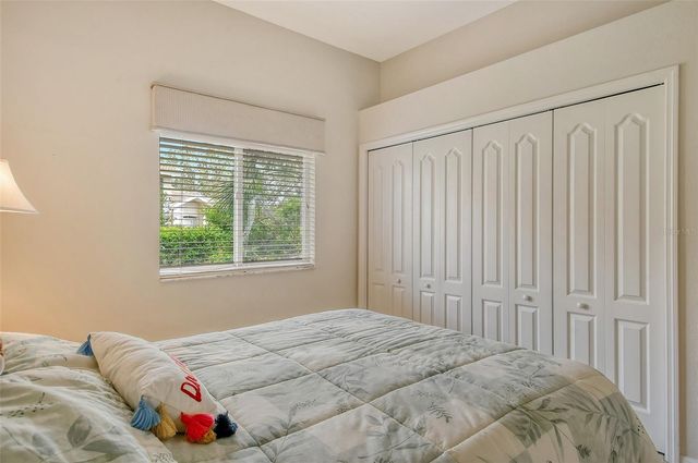 9411 FOREST HILLS CIRCLE, Sarasota, FL 34238