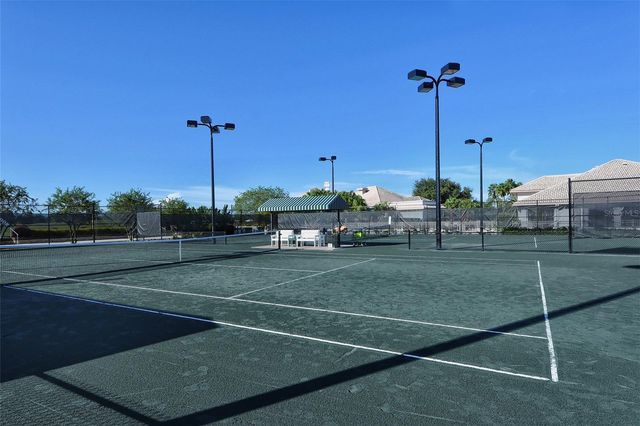 9411 FOREST HILLS CIRCLE, Sarasota, FL 34238