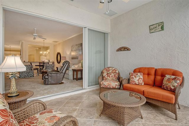 9411 FOREST HILLS CIRCLE, Sarasota, FL 34238