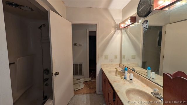 1277 Laurel Circle, Vass, NC 28394