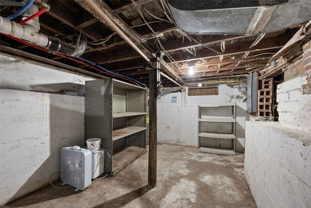 1340 8th Street, Marion, IA 52302