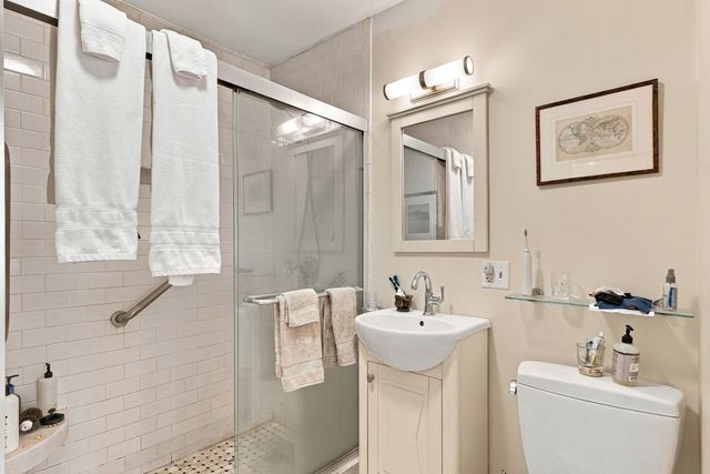 43 Hawkes 1, Marblehead, MA 01945