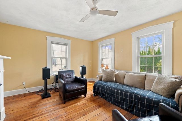 43 Hawkes 1, Marblehead, MA 01945