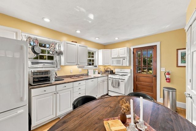 43 Hawkes 1, Marblehead, MA 01945