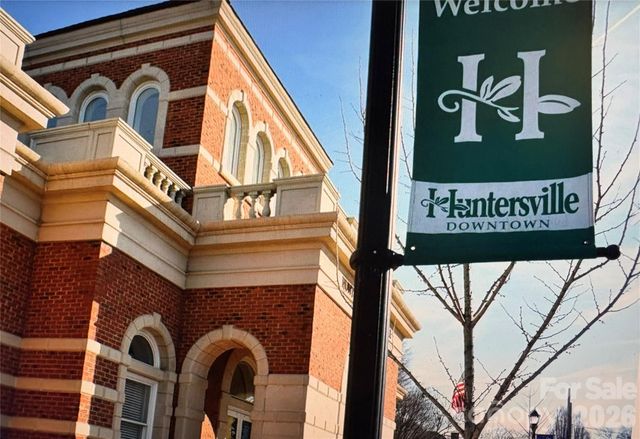 14079 Wild Goose Chase Road 64, Huntersville, NC 28078