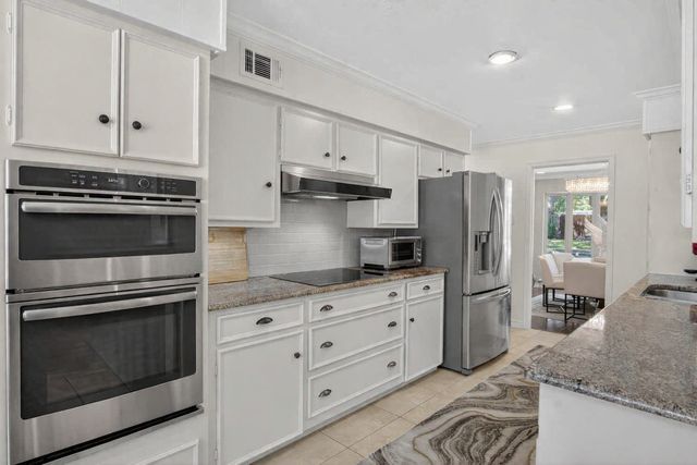 3228 Grantwood Drive, Dallas, TX 75229