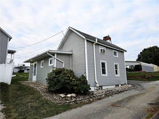 10 Eggers Ave, Belle Vernon, PA 15012