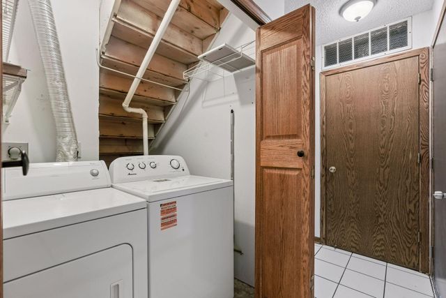 8605 Maplebrook Parkway N, Brooklyn Park, MN 55445