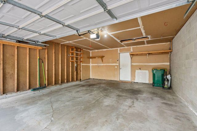 8605 Maplebrook Parkway N, Brooklyn Park, MN 55445