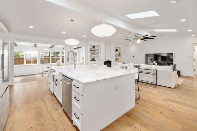 9305 Spring Hollow DR, Austin, TX 78750