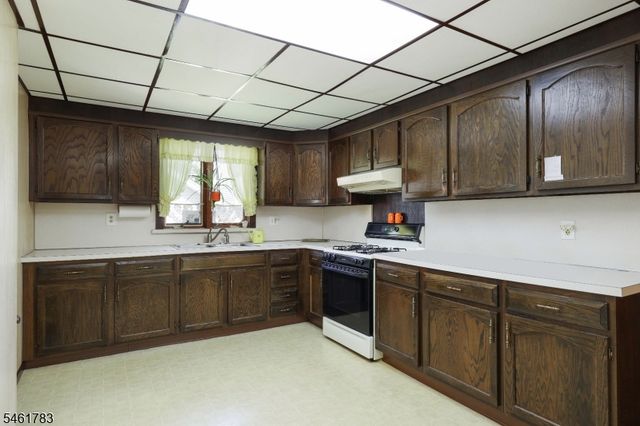 298 Hemlock Ave, Garwood Boro, NJ 07027