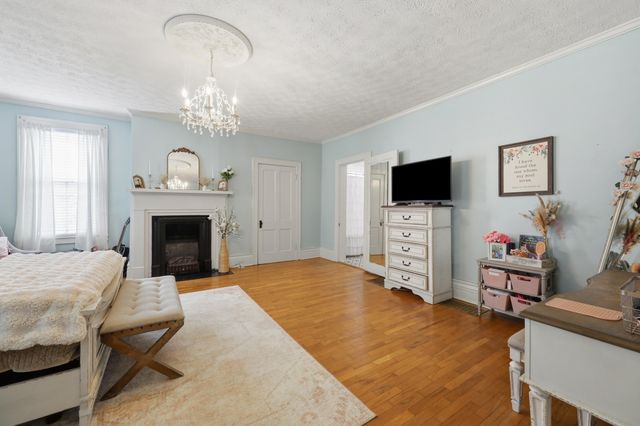 222 E Lexington Street, Harrodsburg, KY 40330