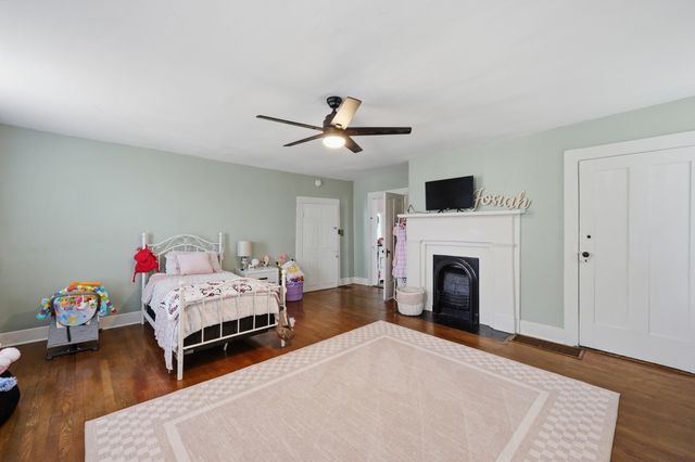 222 E Lexington Street, Harrodsburg, KY 40330