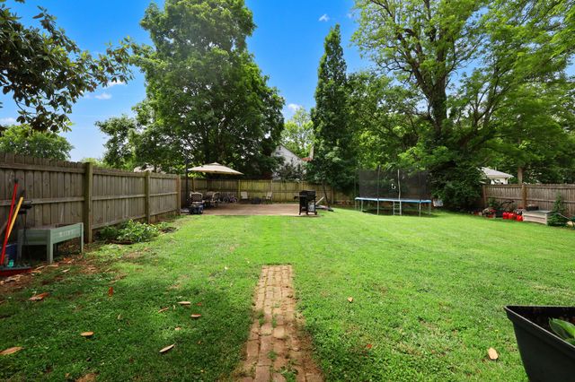 222 E Lexington Street, Harrodsburg, KY 40330