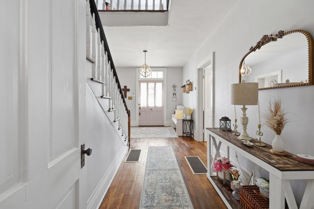 222 E Lexington Street, Harrodsburg, KY 40330