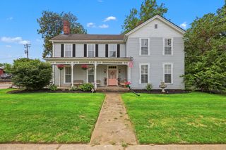 222 E Lexington Street, Harrodsburg, KY 40330