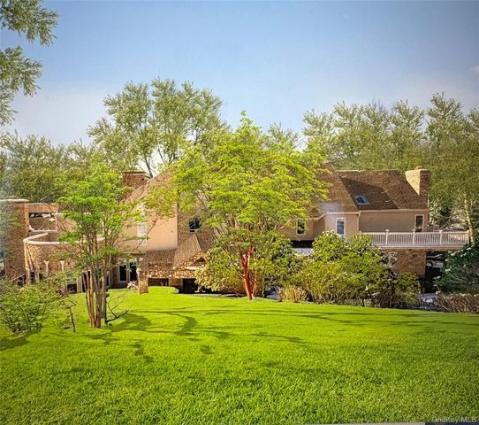 301 Oakley Court, Mill Neck, NY 11765