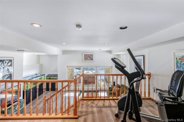 301 Oakley Court, Mill Neck, NY 11765