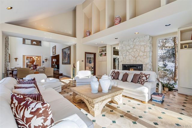 301 Oakley Court, Mill Neck, NY 11765