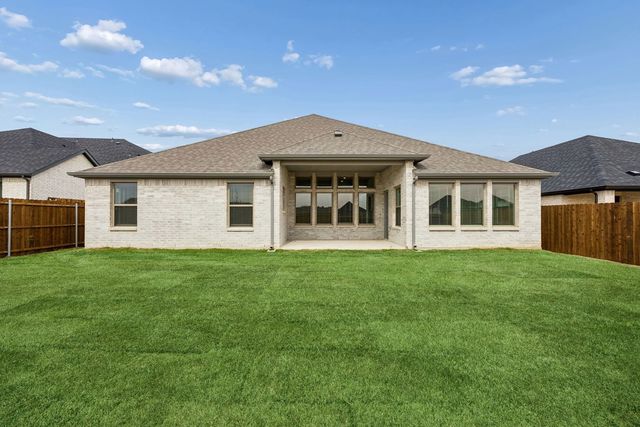 433 Hundred Acre Drive, Waxahachie, TX 75165