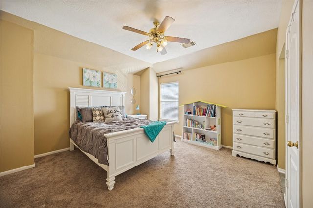 3205 Bagnoli Rose Lane, Pearland, TX 77584