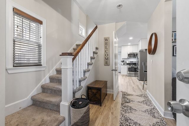 12 Brown St, Maynard, MA 01754