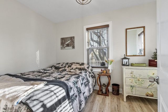 12 Brown St, Maynard, MA 01754