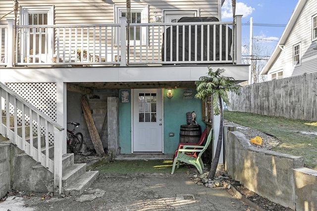 12 Brown St, Maynard, MA 01754