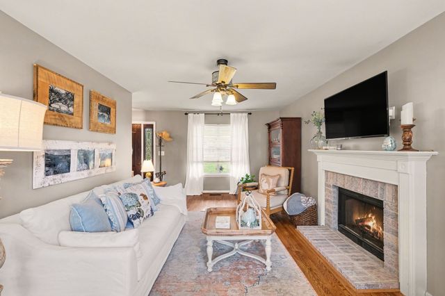 2649 Douglas Ln, Thompsons Station, TN 37179