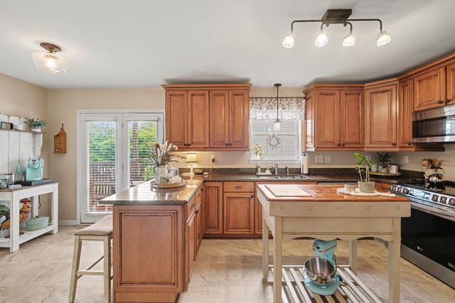 2649 Douglas Ln, Thompsons Station, TN 37179