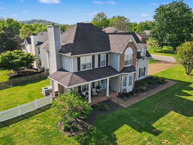 2649 Douglas Ln, Thompsons Station, TN 37179