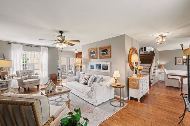 2649 Douglas Ln, Thompsons Station, TN 37179