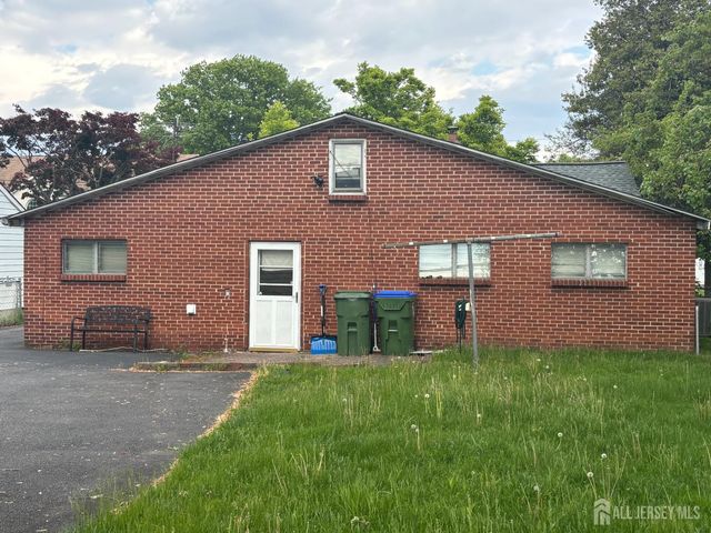 10 Miko Road, Edison, NJ 08817